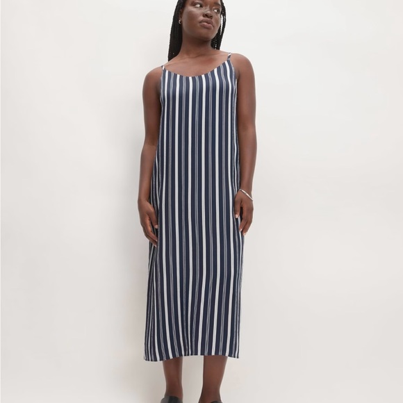 Everlane Dresses & Skirts - Everlane 'The Hammered' Naby Satin Slip Dress Size‎ 6 NWT
